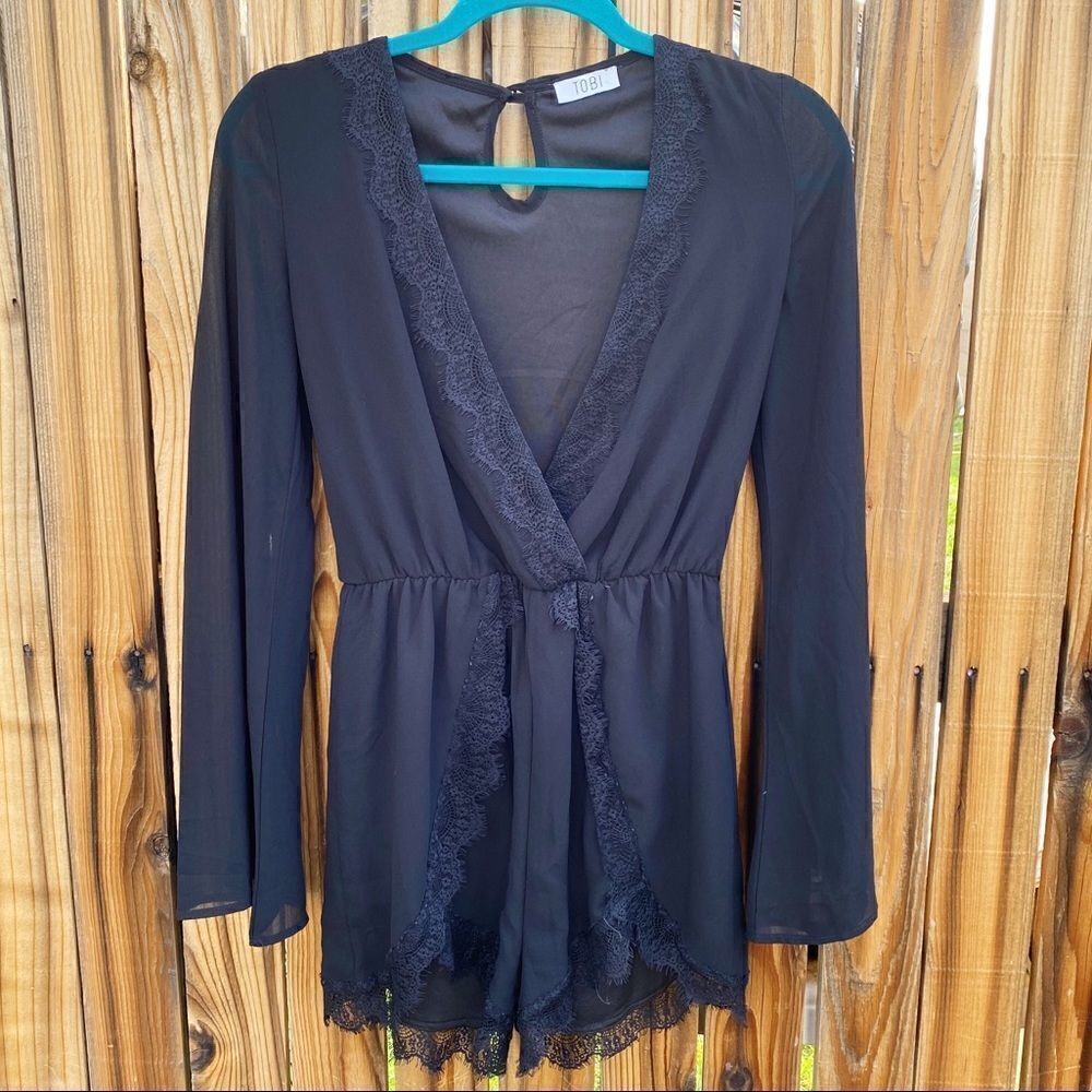 Tobi Plunging V Neck Crochet Laced Romper Black Size XS